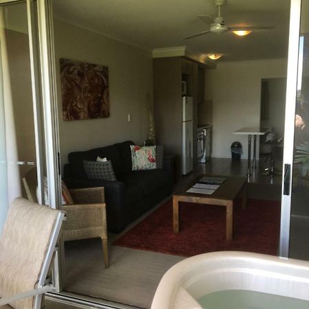 Airlie Central Apartments Airlie Beach Exterior photo